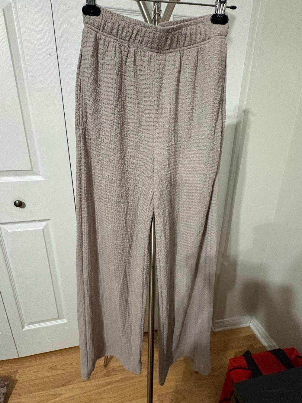 Dynamite Light Taupe Textured Wide-Leg Pants